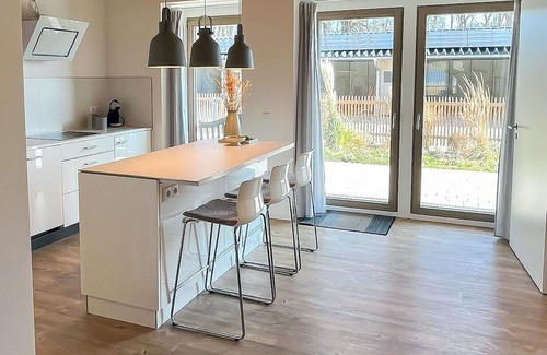 Ralswiek Casa | Landhaus Jarnitz- Spacious vacation home on Rügen - ideal for family vacations