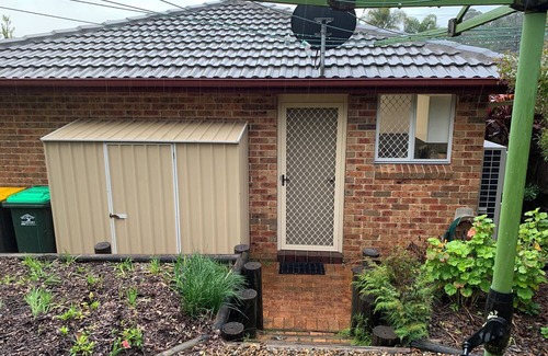 Mount Colah Casa | Chic Modern Getaway with Stunning garden view Granny Flat in MC 2079