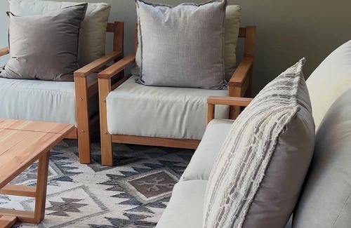 Gaborone Apartamento | Boutique 1 bedroom apartment with 24 hour security centrally located