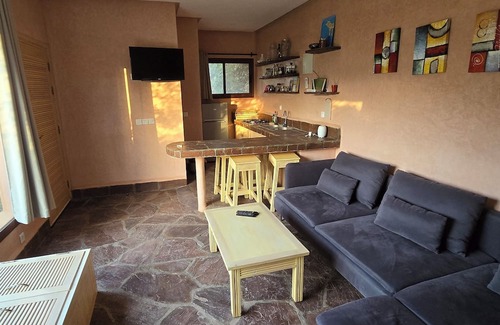 Tnine Ourika Villa | 3-bedroom villa in charming Ourika with AC, pool and 6000 m2 of amazing garden