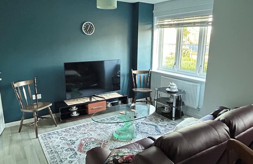 Eastleigh Apartamento | Beautiful two bedroom apartment close to Southampton airport and train station