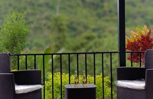 La Mesa Cabina | CAPIBARA glamping cabin
