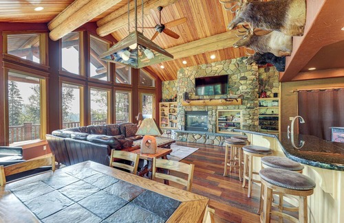 Whitefish Cabina | Ski-In/Out, Hot Tub: Spacious Retreat in Whitefish