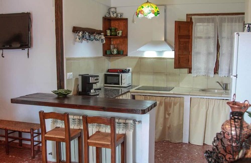 Pitres Apartamento | Apartment 'Chaparra Pitres Apart Fondales' with Mountain Views, Shared Pool and Wi-Fi