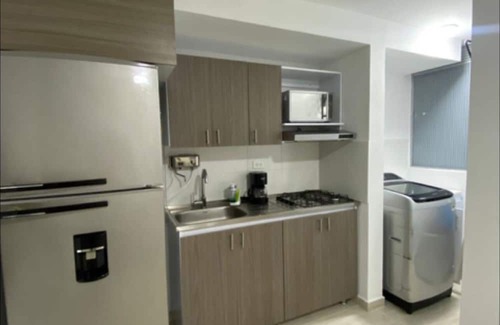 Pereira Apartamento | Newly Renovated 2-Bedroom Apartment/Modern Comfort in Prime Location.