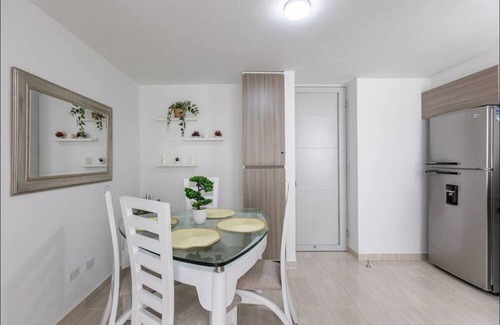 Pereira Apartamento | Newly Renovated 2-Bedroom Apartment/Modern Comfort in Prime Location.