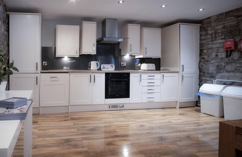 Llanddowror Casa | Fletcher Coach House - 3 Bedroom Cottage - Pendine