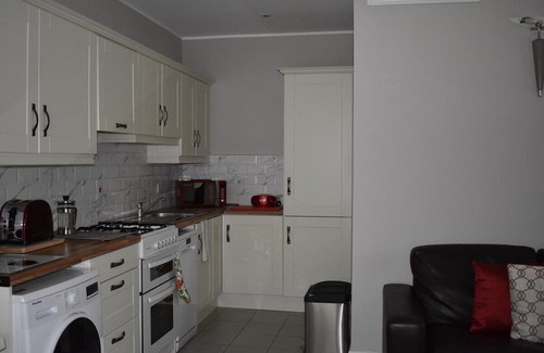 Leixlip Cabaña | Alensgrove Cottages No. 01