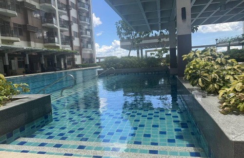 Pasay Condominio | Levi & Moon's Manila Bay
