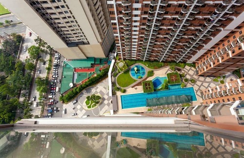 Pasay Condominio | 32G Bayview Executive, Radiance Manila Bay