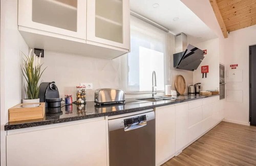 Rogil Apartamento | Cosy & Calm Rosemary Retreat in Rogil