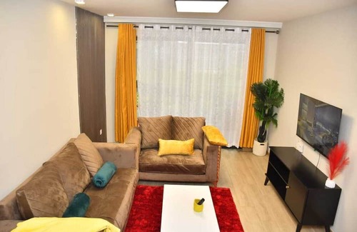 Syokimau Apartamento | Pleasant 3-bedroom apartment with pool in Nairobi overlooking the park-Makumbi