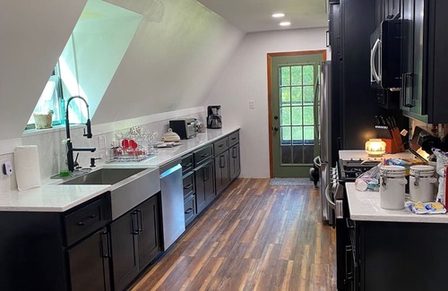 Beeson Cabina | Your own cabin in Southern WV on 65 acres close to golf, skiing, ATV, and more!