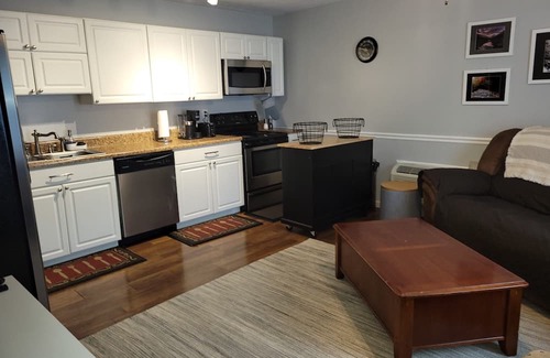 Princeton Casa | Convenient is an understatement! Closest to all the eateries, hotels & shopping!