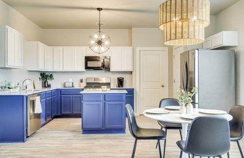 Edmond Casa | Golf, Swim, Relax: Oklahoma Ranchland Retreat
