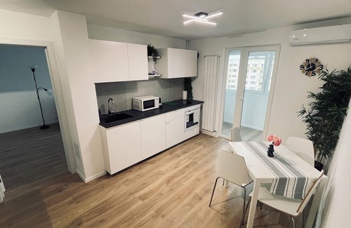 Sector 6 Apartamento | Welcoming apartment with AC in vibrant Bucharest