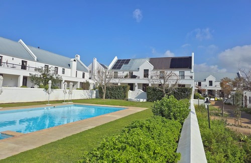 Stellenbosch Villa | Winelands Golf Lodges 34 at De Zalze