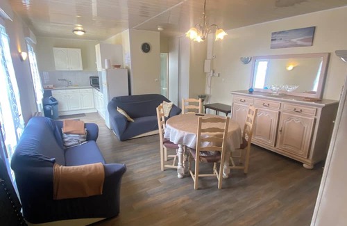 Saint-Amand-les-Eaux Apartamento | T2 ground floor apartment 2.5kms from town center and casino