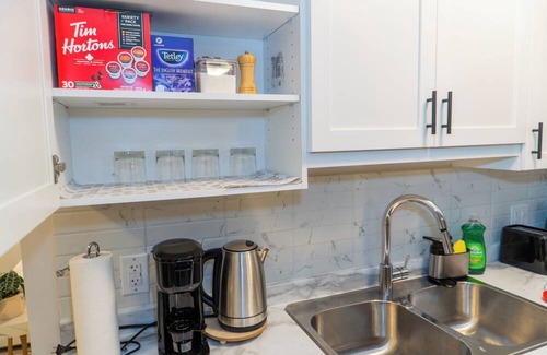 Dieppe Casa | Luxury One Bedroom Private Apartment