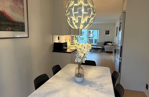 Fornebu Apartamento | Delightful 2-bedroom apartment next to sea at Fornebu