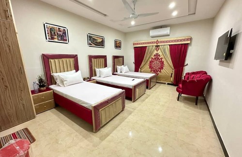 G-9 Sector Cabina | Luxury Blue Inn is the best family guest house in Islamabad.