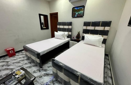 G-9 Sector Cabina | Luxury Blue Inn is the best family guest house in Islamabad.
