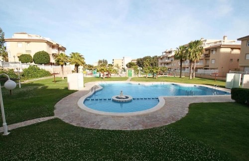 Los Secanos Apartamento | Apartamento Residencial Pinar de Guardamar - Amplia terraza, mar y parking