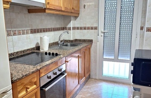 Los Secanos Apartamento | Apartamento Residencial Pinar de Guardamar - Amplia terraza, mar y parking