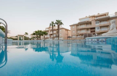Los Secanos Apartamento | Apartamento Residencial Pinar de Guardamar - Amplia terraza, mar y parking