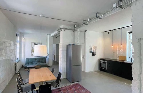 Valby Apartamento | Unique Industrial Apartment