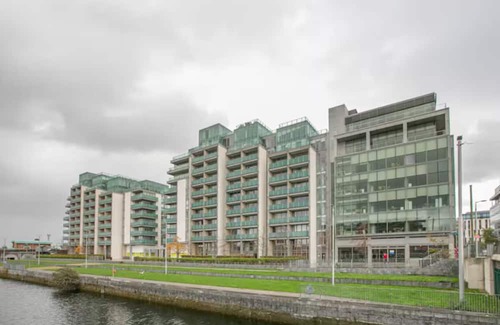 Grand Canal Dock Apartamento | IFSC 2 bedroom 2 bathroom Apartment With Balcony