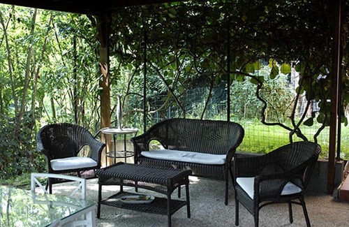 Garlasco Casa | The Little House in the Park.