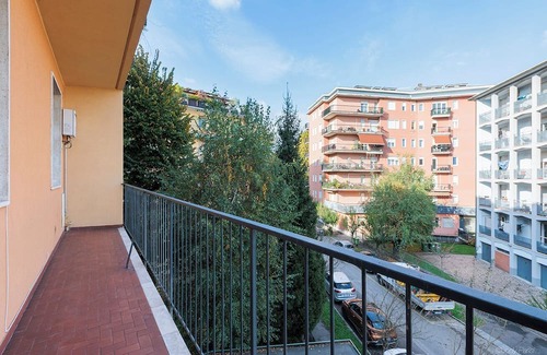 Bergamo Apartamento | White Pearl BGY Station