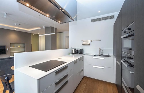 Josefov Apartamento | Palace Dlouha Old Town apt with terrace & parking