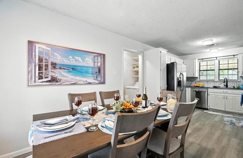 Abilene Casa | The Inland Tide 3 bedrooms 2 bath Entire home
