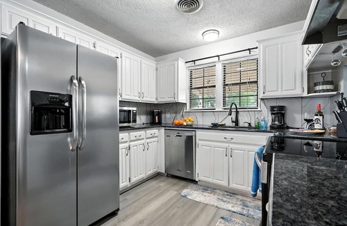 Abilene Casa | The Inland Tide 3 bedrooms 2 bath Entire home