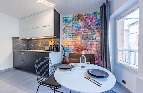 Pamiers Apartamento | Vrbo Property