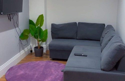 Hatfield Apartamento | Modern City Flat in Hatfield offers free Wi-Fi, family rooms