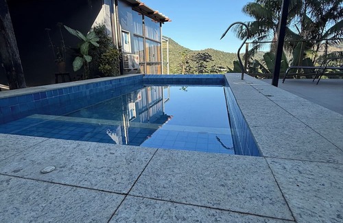 Vargem Grande Casa | Glass house with private pool