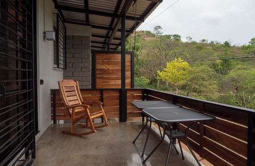 Rivas Apartamento | Casita Pelicano is a sleek, surf studio in Playa Remanso with AC & an ocean view
