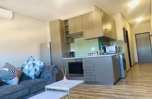 Windhoek Central Apartamento | DMN City Merensky Apartment