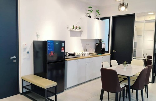 Jelutong Apartamento | Ocean Home at Urban Suites Penang Georgetown@12 Pax