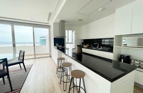 Kennedy Apartamento | Luxury Exclusive Loft @ Santana Lofts