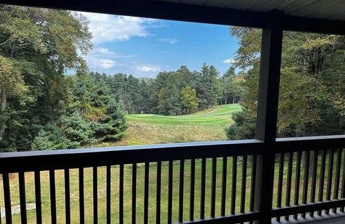 Roaring Gap Cabaña | Cozy and Quiet Four Bedroom Cottage on a Golf Course in Glade Valley, NC.