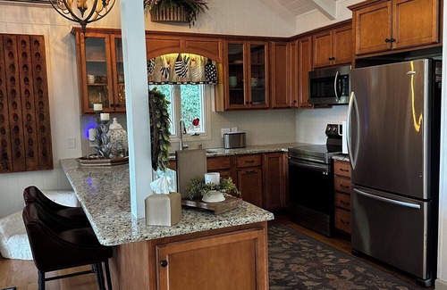 Roaring Gap Cabaña | Cozy and Quiet Four Bedroom Cottage on a Golf Course in Glade Valley, NC.