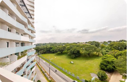 Matandang Balara Condominio | Enjoyable condo with AC in vibrant Quezon City