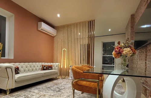 East Allegheny Apartamento | City view 2 BEDS Free Parking Urban Escape
