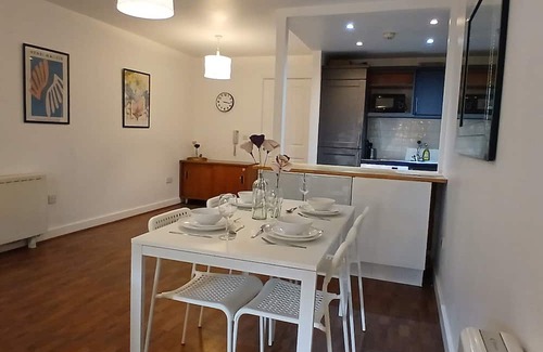 Haroldʼs Cross Apartamento | Spacious 2Bed Aparment-Only15Minutes to City