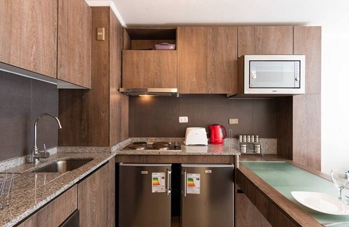 Downtown Santiago Apartamento | Urban Red 2BR W/Wifi, Tv, Pool & Gym