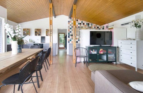 Vejby Apartamento | 10 person Summerhouse with swimming pool